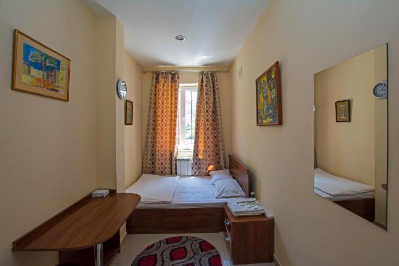 Mini Hotel Jerevan Pokoj fotografie
